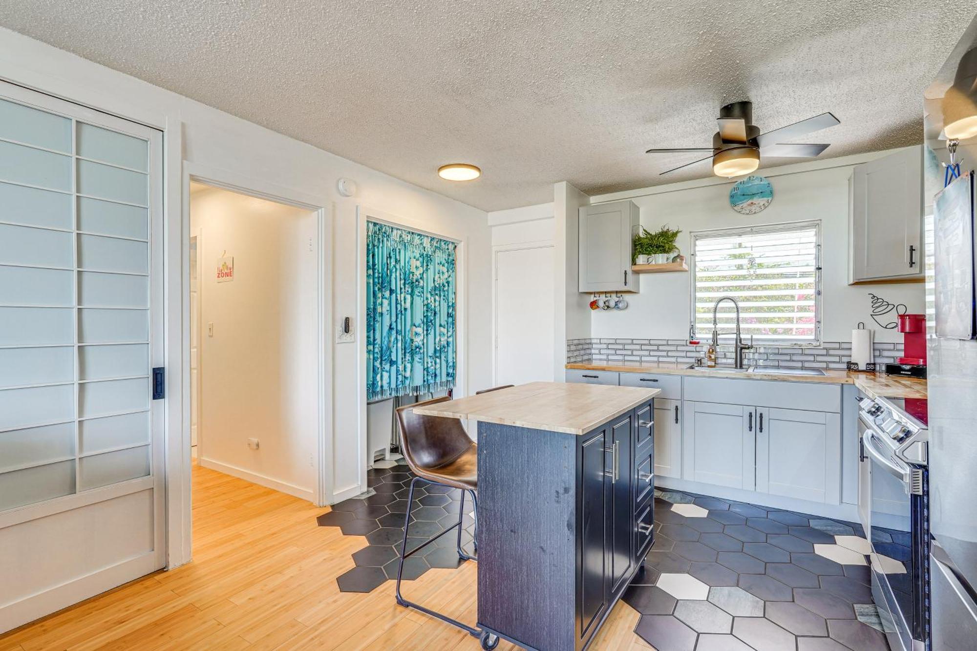 Kailua-Kona Condo With Balcony Walk To The Beach! المظهر الخارجي الصورة