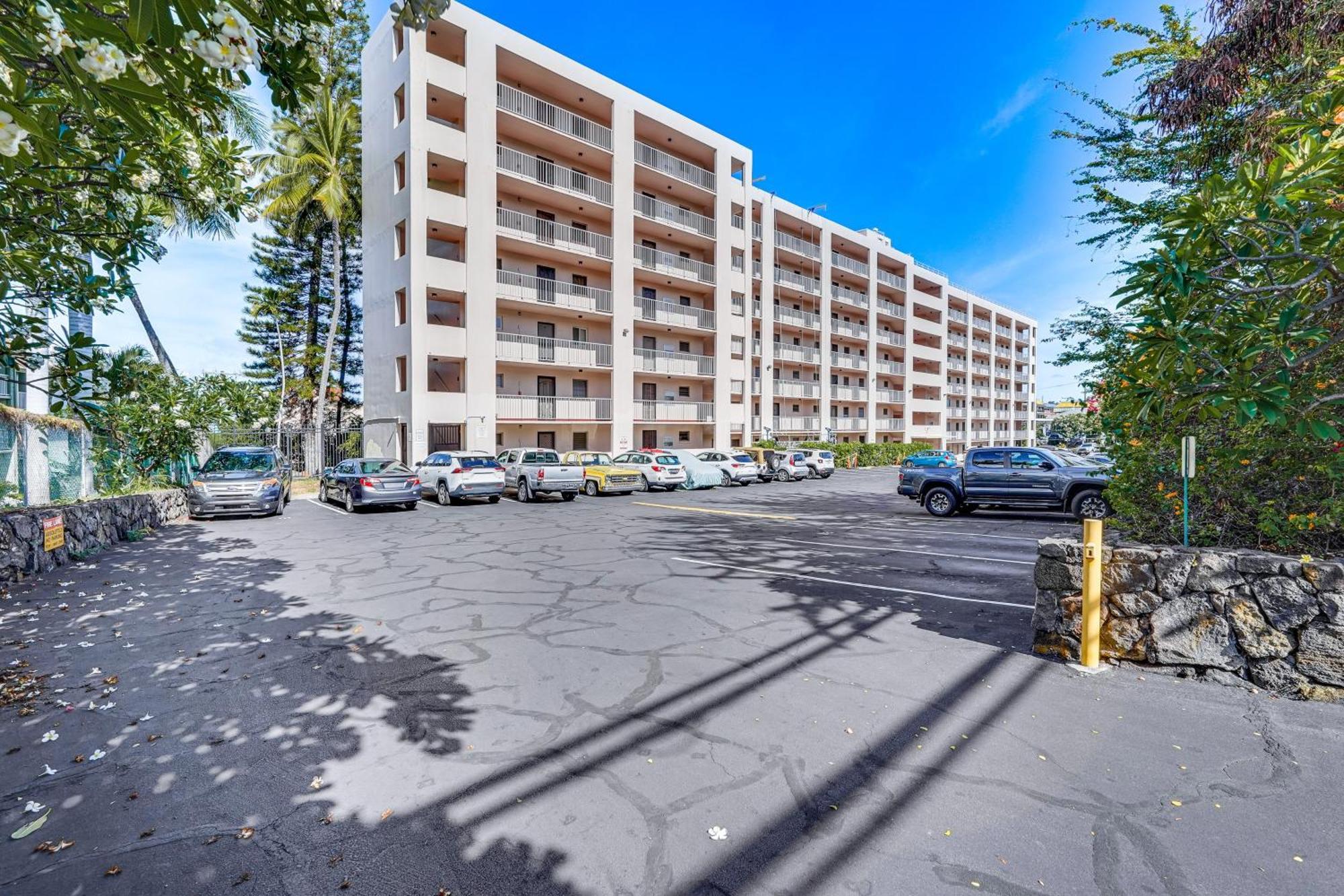 Kailua-Kona Condo With Balcony Walk To The Beach! المظهر الخارجي الصورة